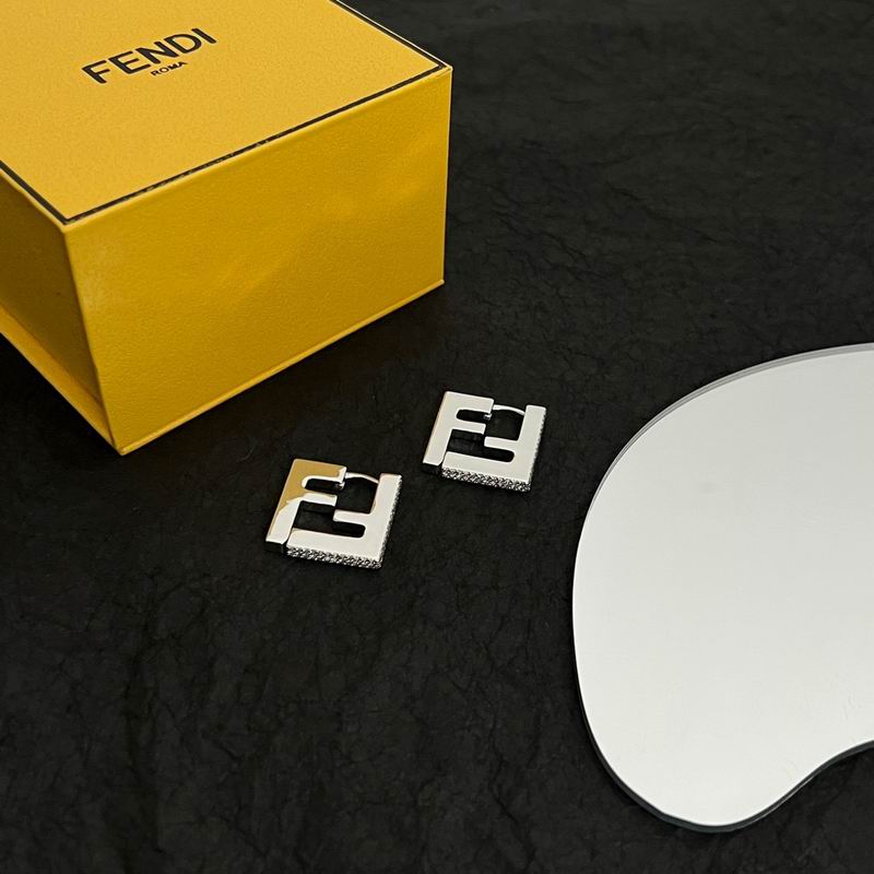 Fendi earring 11lyr40